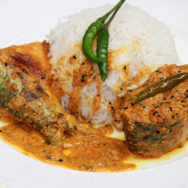 hilsa_fish_curry_bengali_style